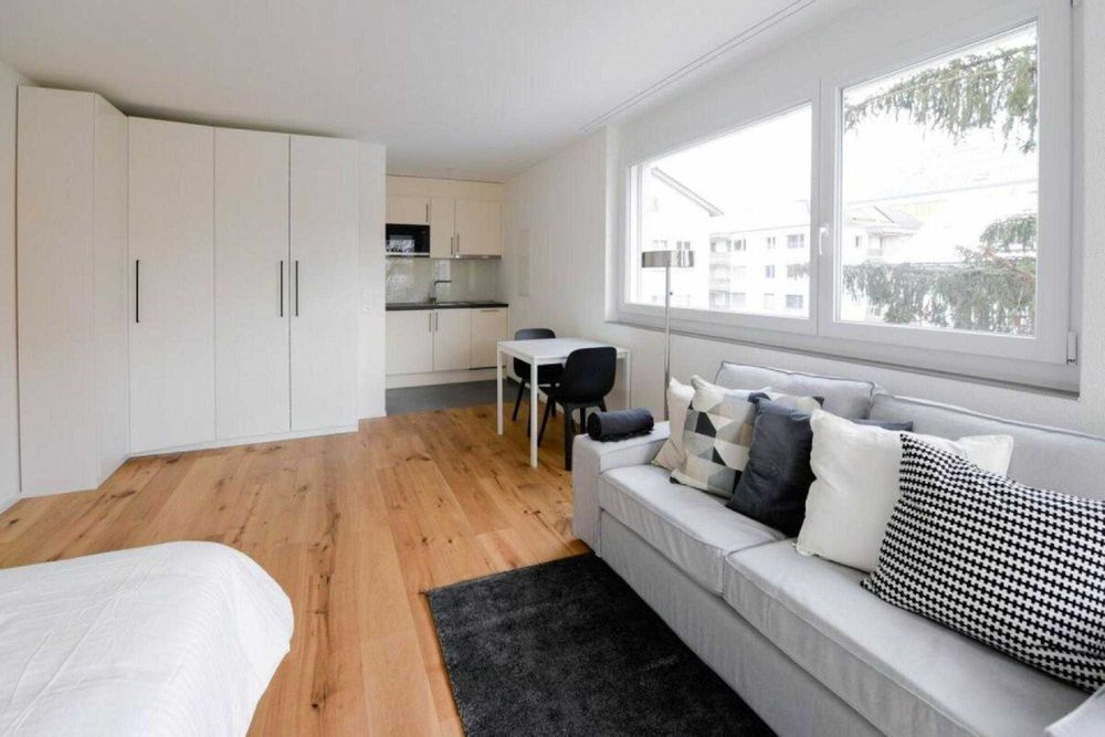 Дава се под наем Двустаен апартамент в София, Център - 65 кв.м за 408 € - Снимка #3