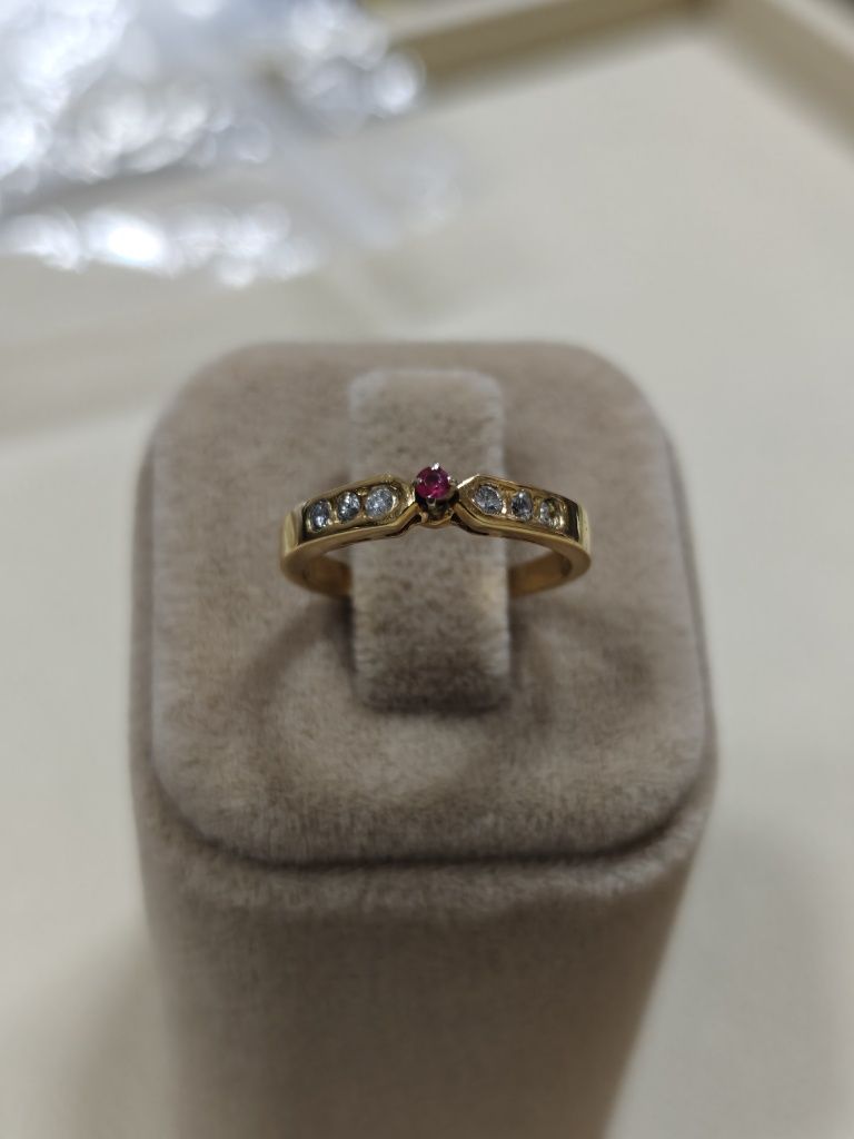 Inel aur 18k 2.41gr  cu rubin și diamante naturale (r)