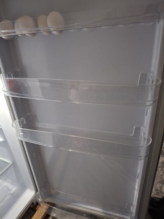 Xolodilnik bryussa yangi 3oy ishlagan