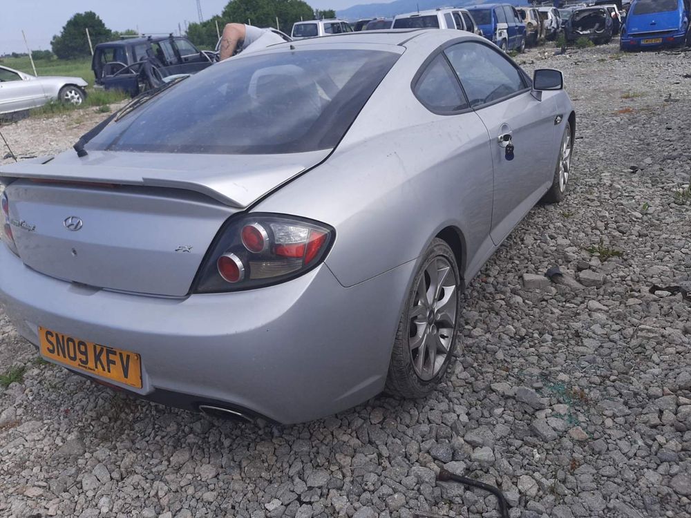 За Части Hyundai Coupe 1.6 2011 г