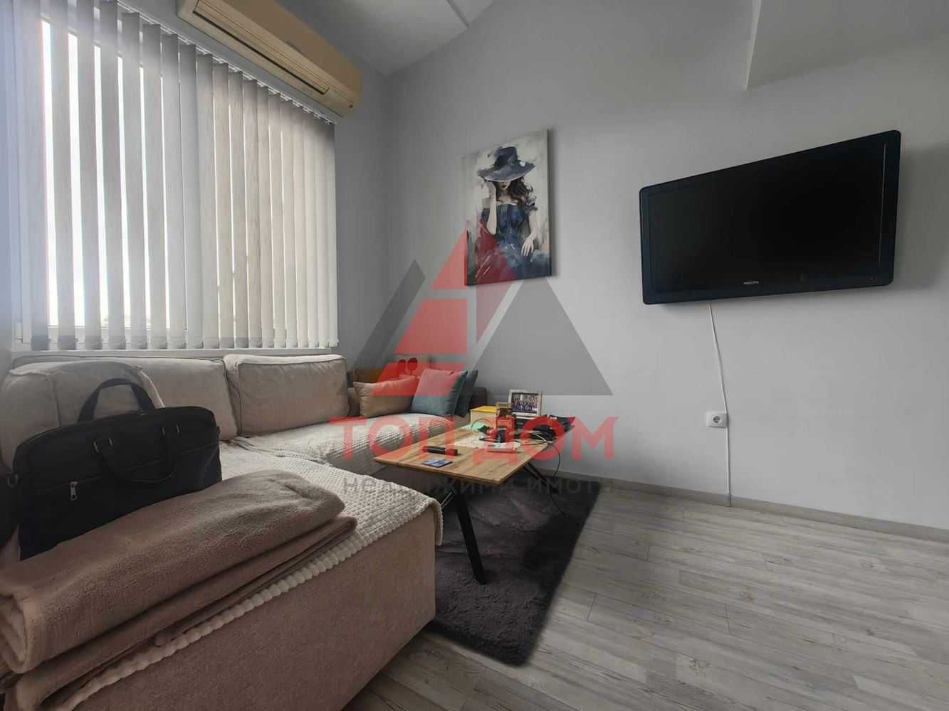 Тристаен! Бизнес хотел! Площ 87кв.м.! 12-ти етаж! ЕПК! Код 73502