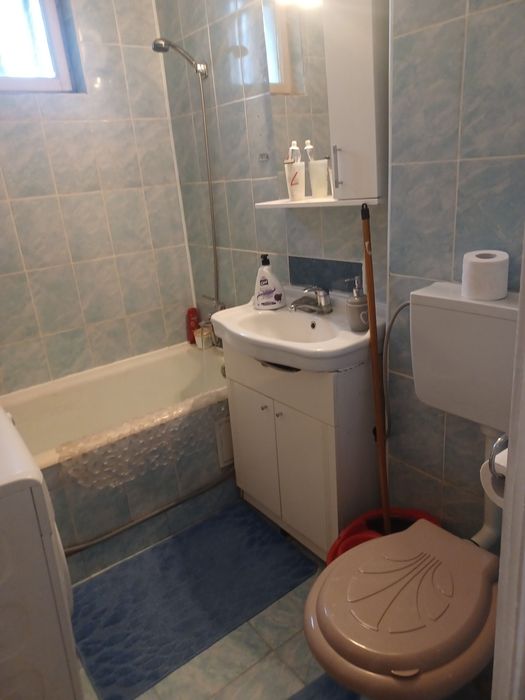Închiriez camera în apartament S6