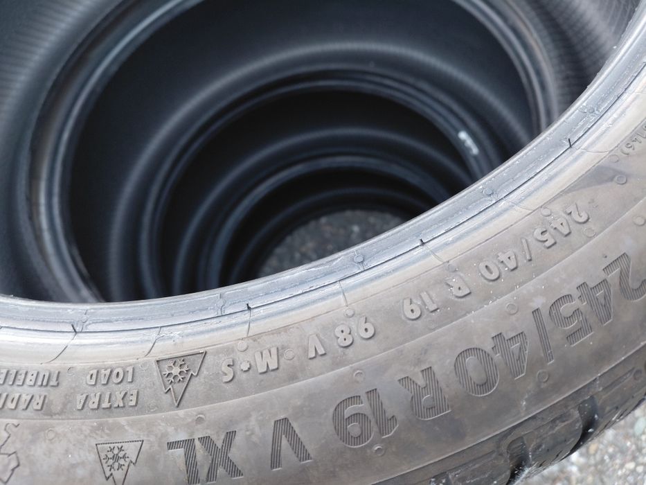 245/40/19" Continental 4бр.гуми