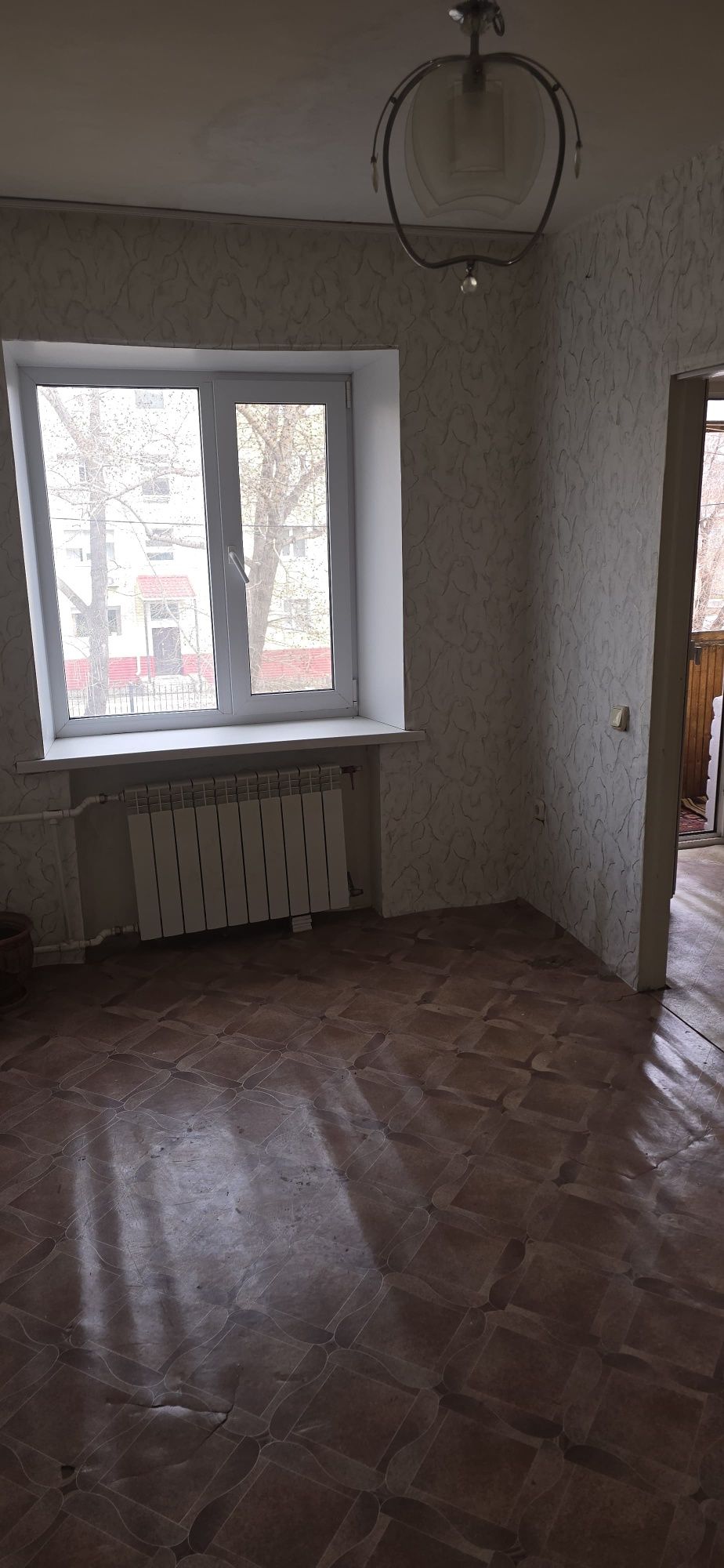 Продам 2-х. комнатную Горняков 45