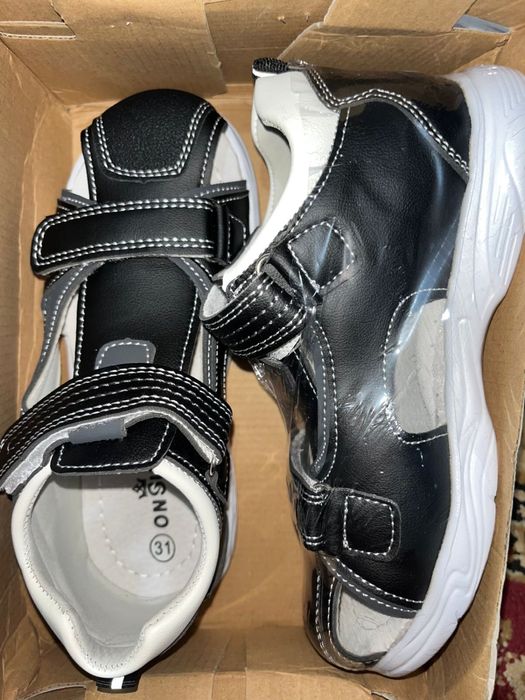 Жк шерқала Новые кожаные сандалии 30-31 размера