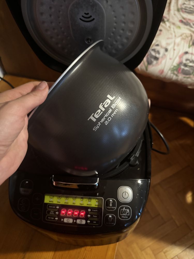 мултикукър Tefal 16 в 1
