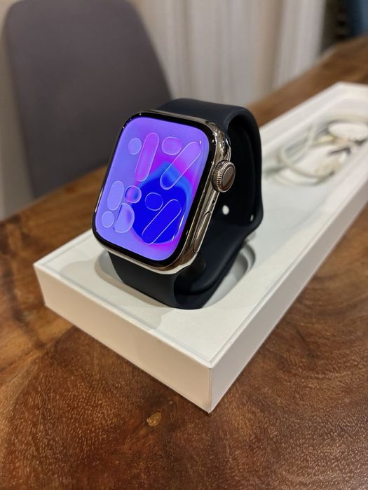 Apple watch 8 stainless steel 41mm LTE