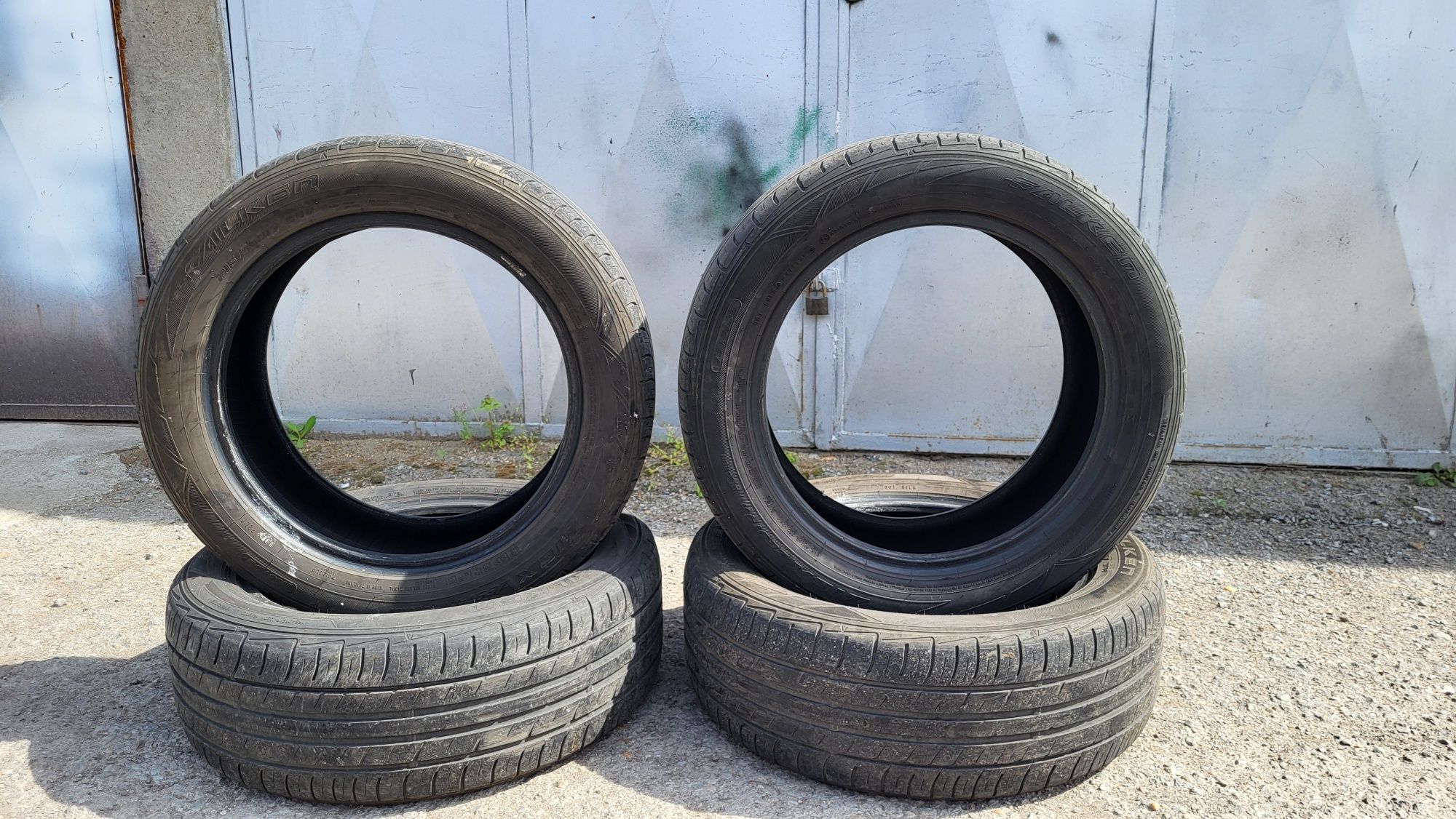 4 бр. летни гуми Falken 215/55 R17