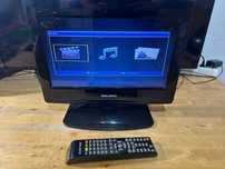 mini tv 15 inch led alimentare 12v auto sau la priza majestic