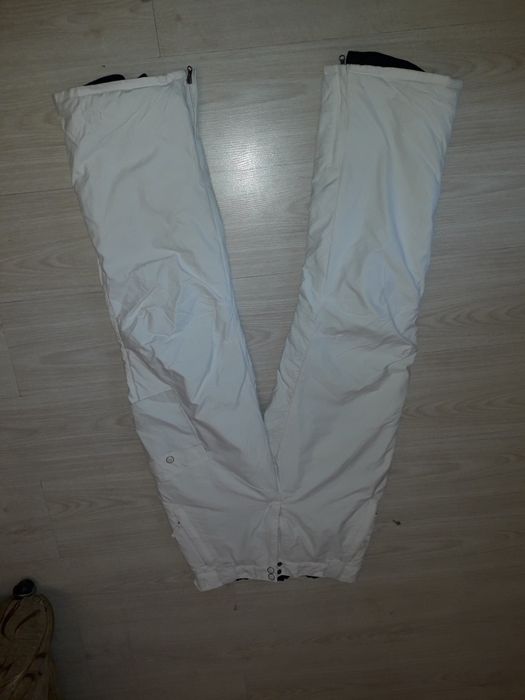 Фирменные лыжные штаны размер 42-44