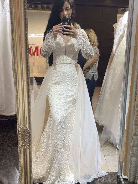 Rochie de mireasa cu trena detasabila