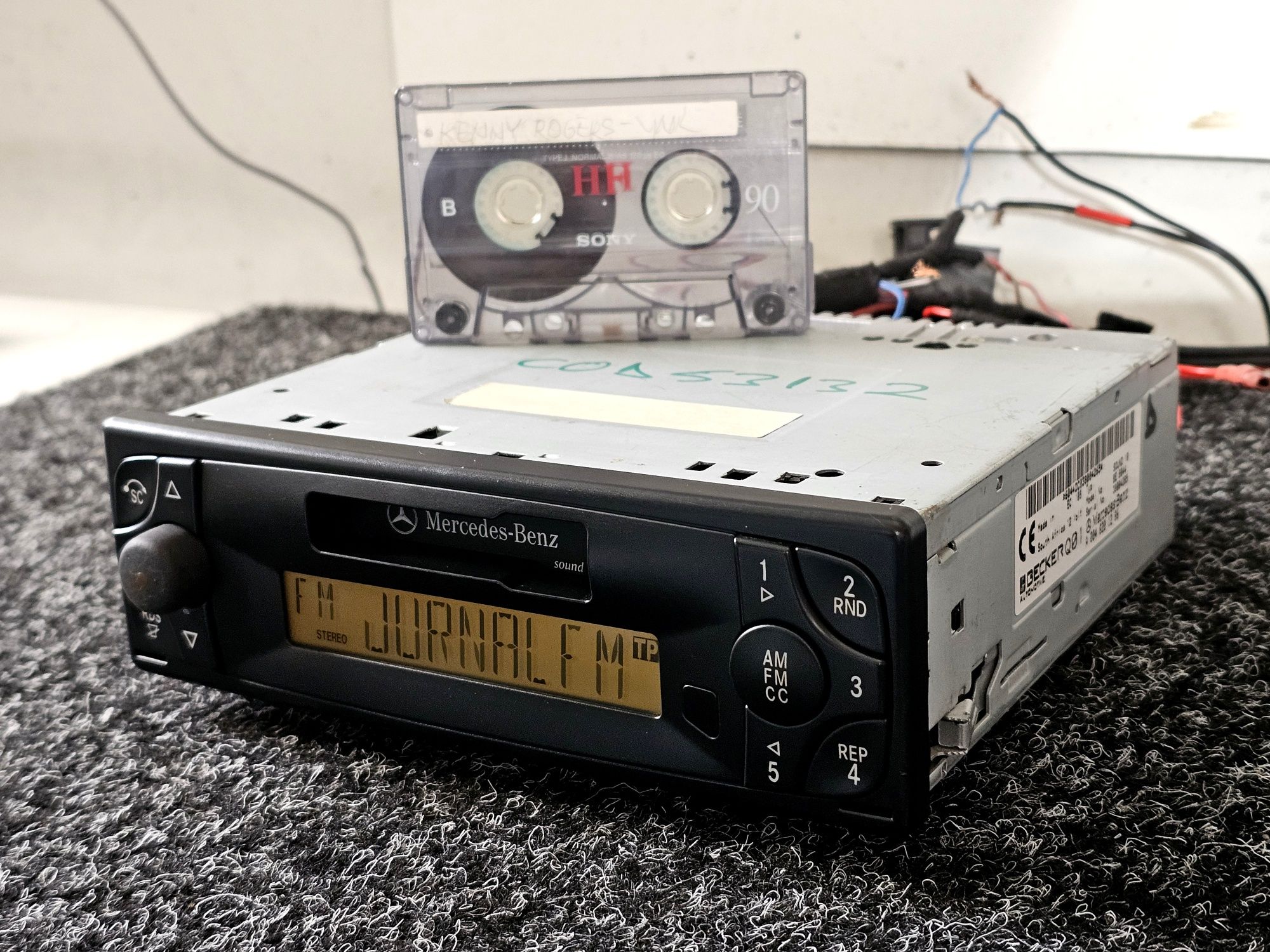 Radio casetofon MERCEDES BENZ sound 10, be-6044, retro mobil