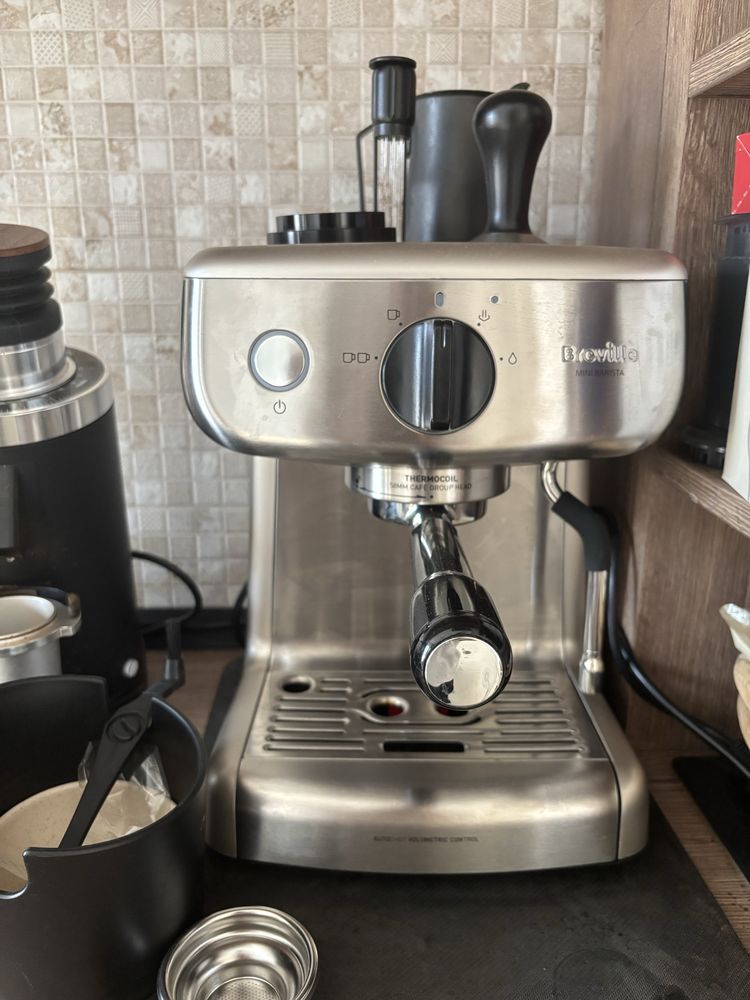 Breville barista mini + accesorii, aproape nou
