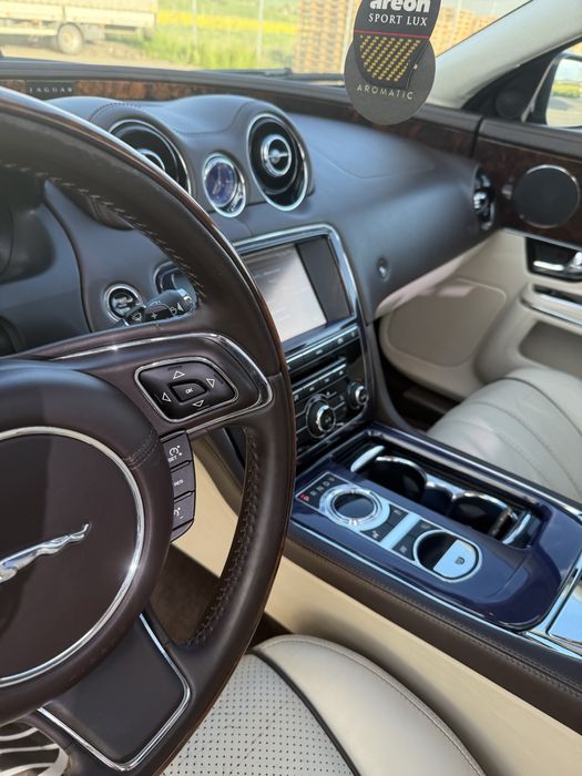 Jaguar XJ 3.0 D Portfolio – 275CP – Full, impecabil, dețin 4 ani