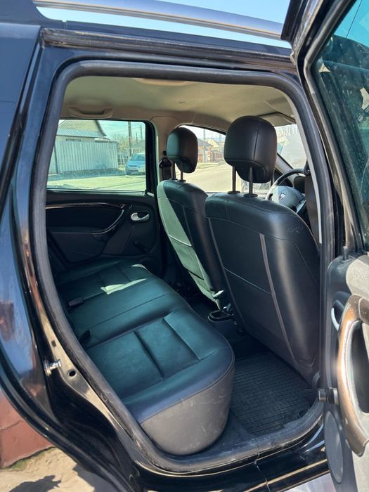 Dacia Duster an 2011