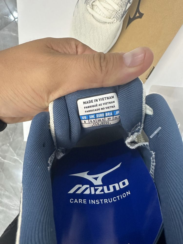 Adidasi alergare Mizuno 38.5 ( adidasi alergare nike , mizuno , adidas