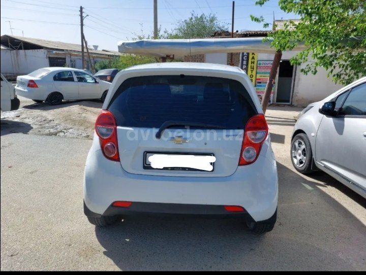 Chevrolet Spark 2-pozitsiya