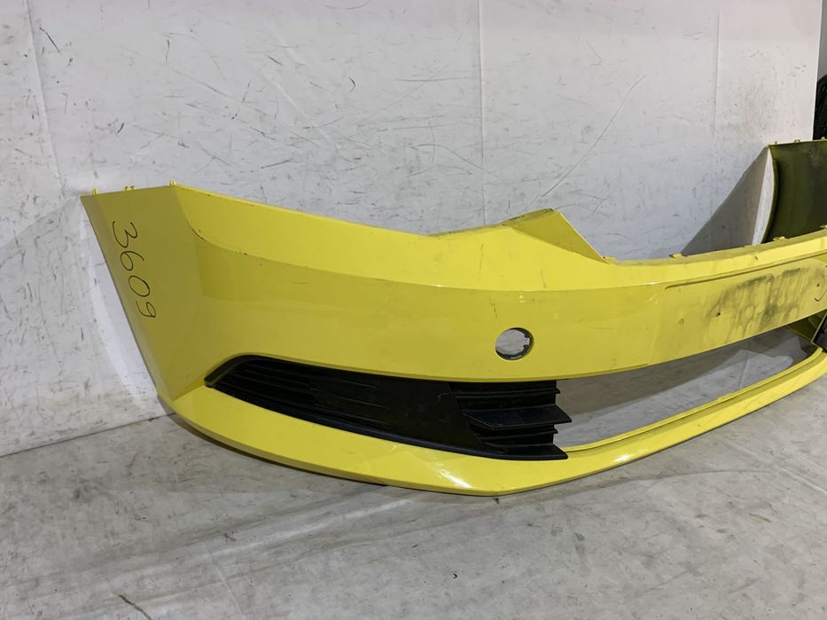 Bara fata Skoda Fabia 3, 2014, 2015, 2016, 2017, 2018, cod origine OE 6V0807221.