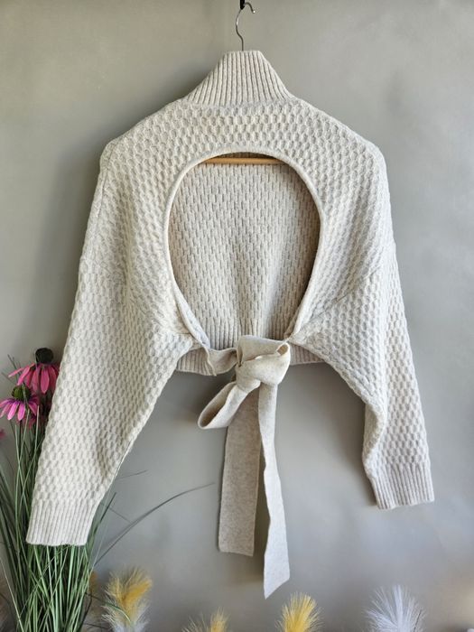 Pulover Zara - spate gol