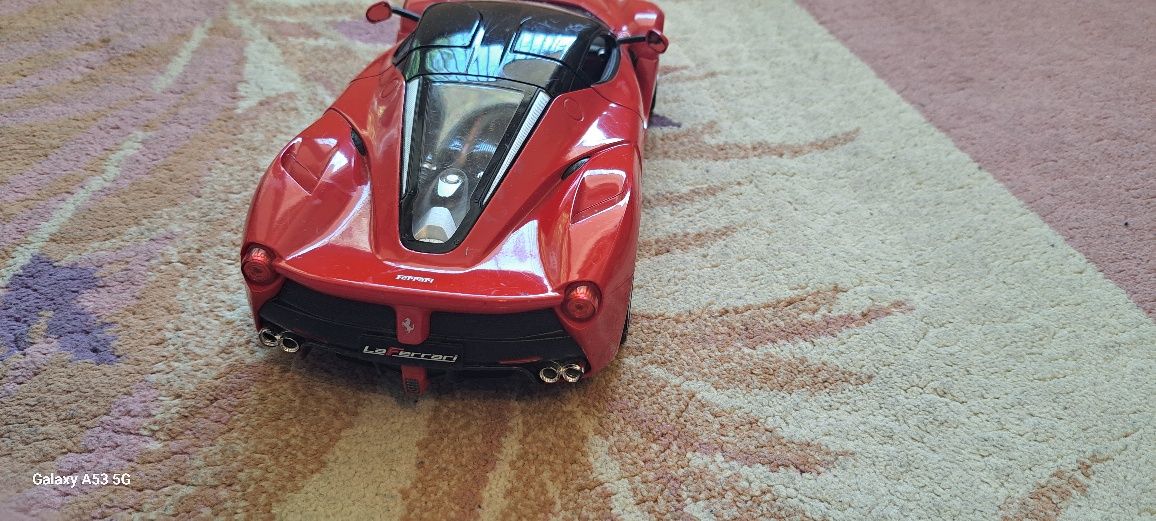 Кола с дистанционно Ферари Ferrari