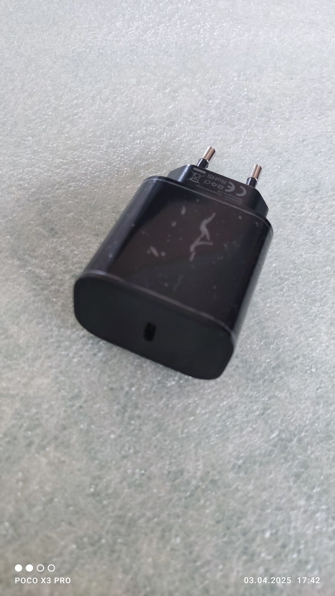 Безжично зарядно за смартфон, слушалки, часовник и др.
wireless charge