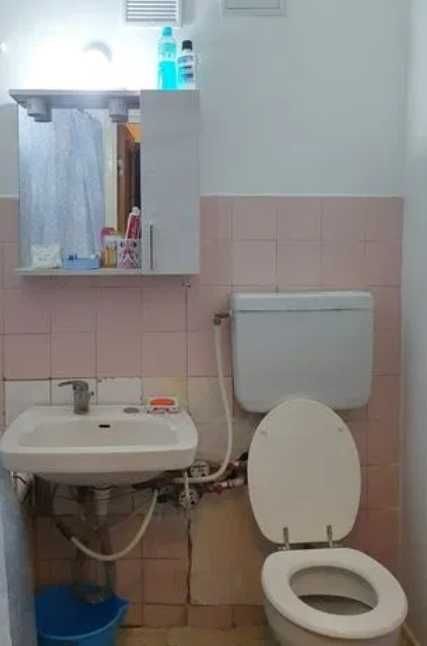 Дава се под наем Двустаен апартамент в Пловдив, Коматево - 68 кв.м за 229.5 € - Снимка #2