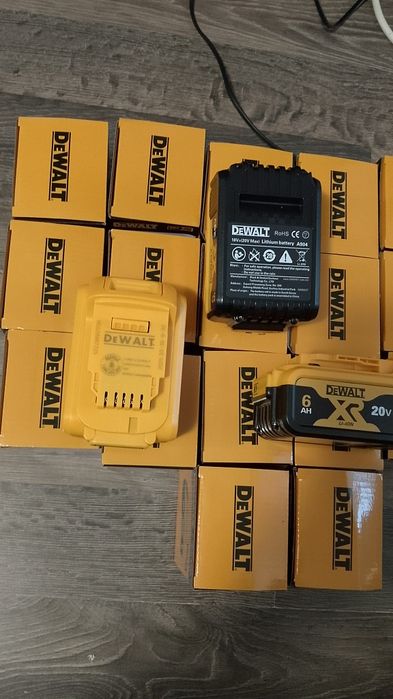 10 baterii dewalt 6A produs NOU