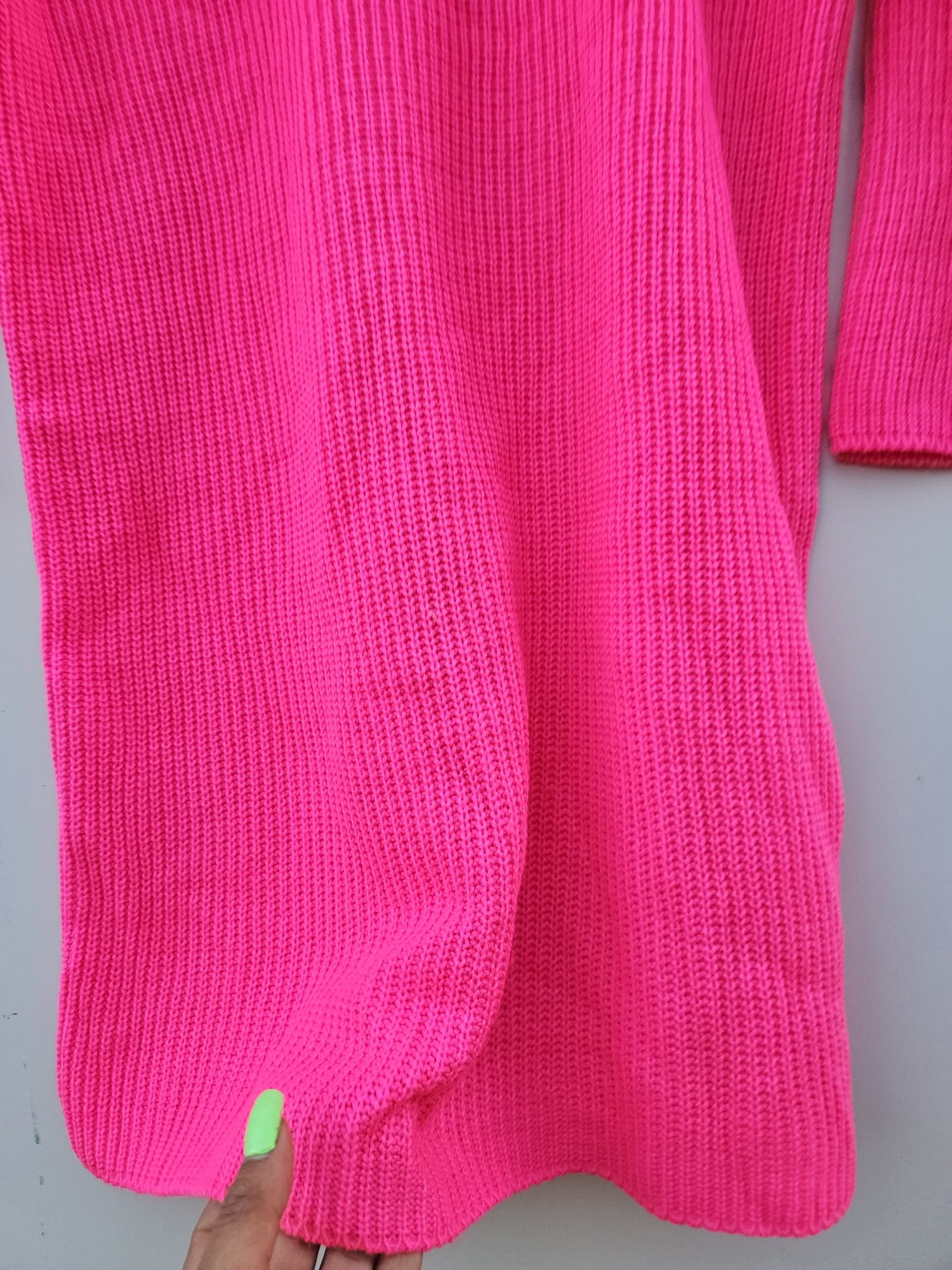 Дамски дълъг пуловер купуван от Djofra  Универсален размер