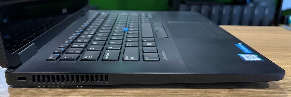 DELL Latitude 7470. Core i5 6300U 2.4/3.0 GHz. 8/256 GB. 14'' FHD IPS