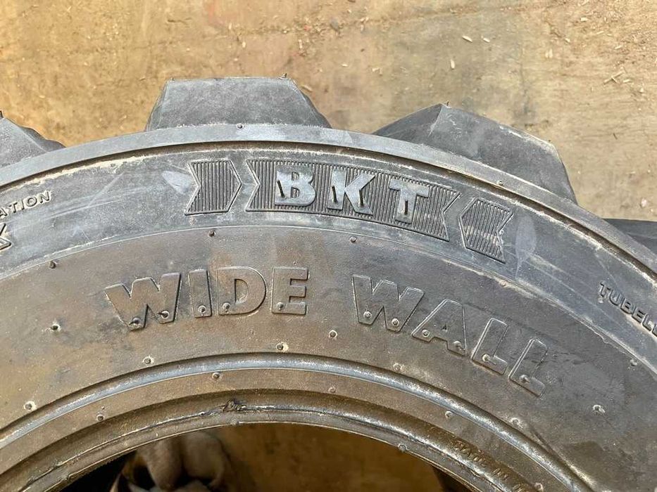 26x12-12 cu 8 pliuri cauciucuri noi industriale pentru bobcat