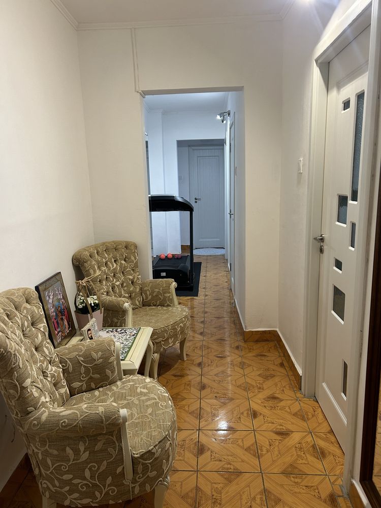 Apartament cu 4 camere în cartier Tudor