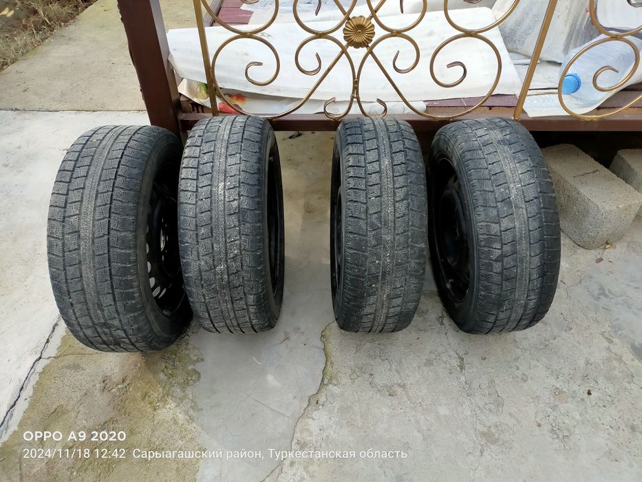 Продам шины с дисками.