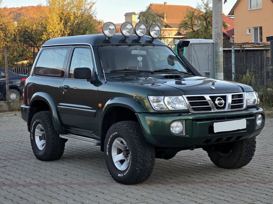 Nissan Patrol Y61 Scurt 3.0 diesel 157 cp an 2005 fara rugina