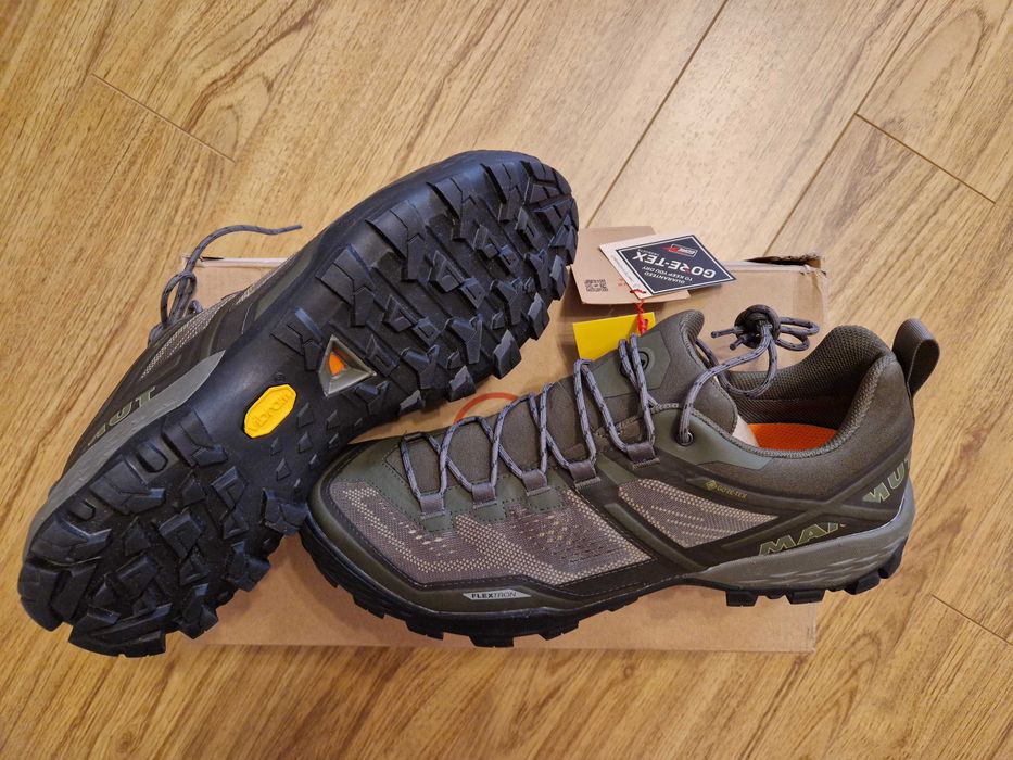 Semi-ghete Mammut Goretex,waterproof,salewa,asolola sportiva,mas 42-45