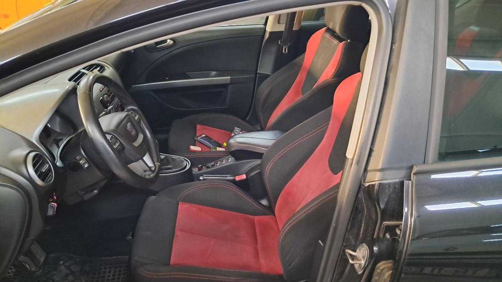 Seat Leon, 1.6 TDI, 105 CP, an 2011