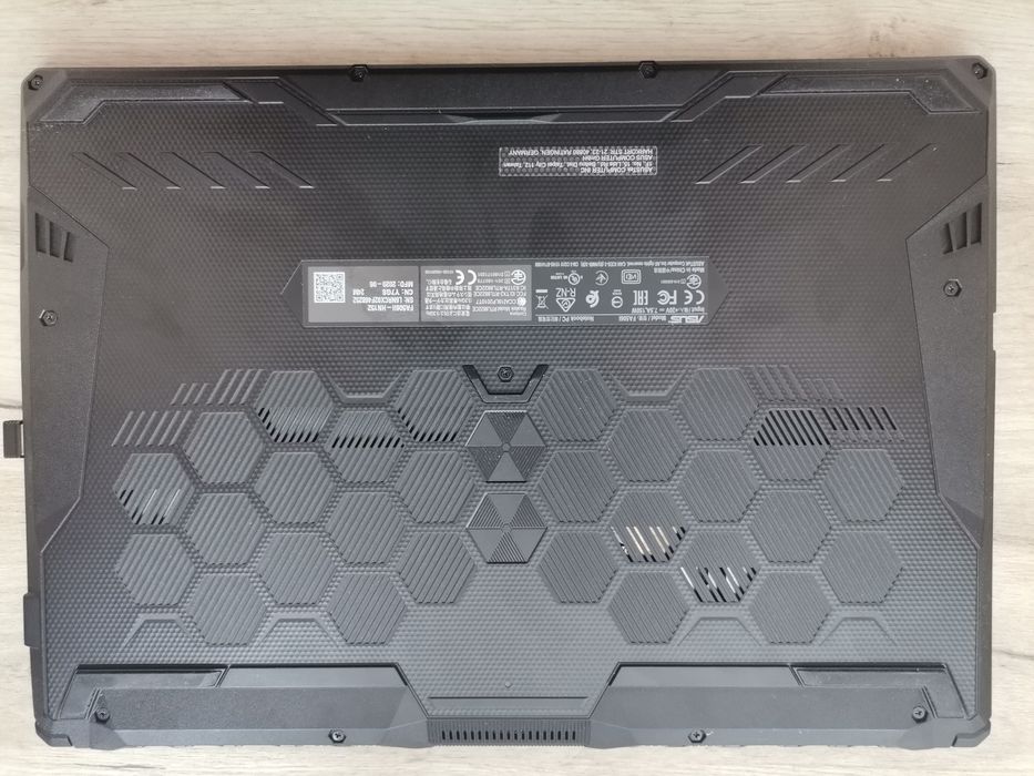 Геймърски лаптоп Asus Tuf 15 144hz