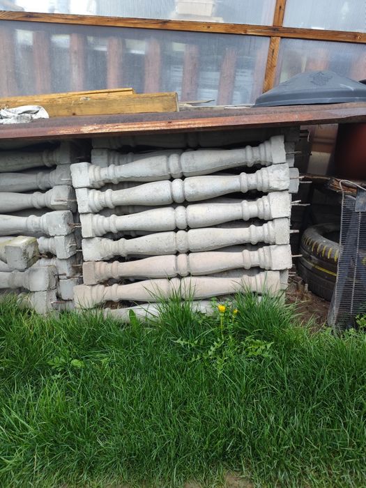 Stâlpi din beton pentru scări, balcoane, garduri