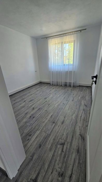 Casa de vânzare la 3 Km de Mioveni