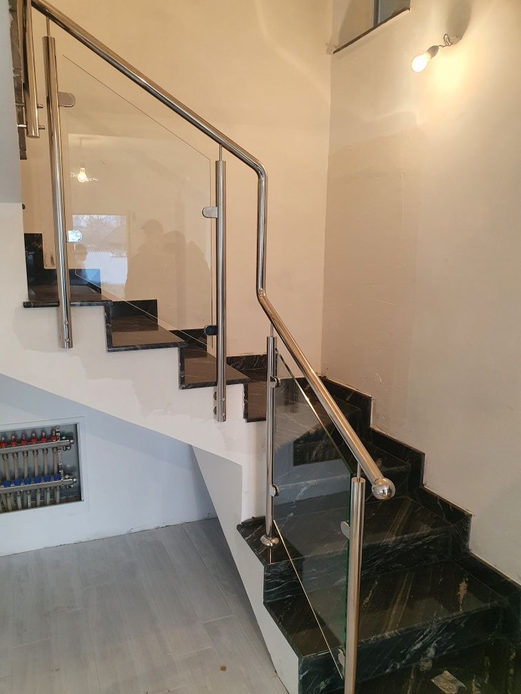 Balustrade inox,balustrada inox+sticla sau lemn