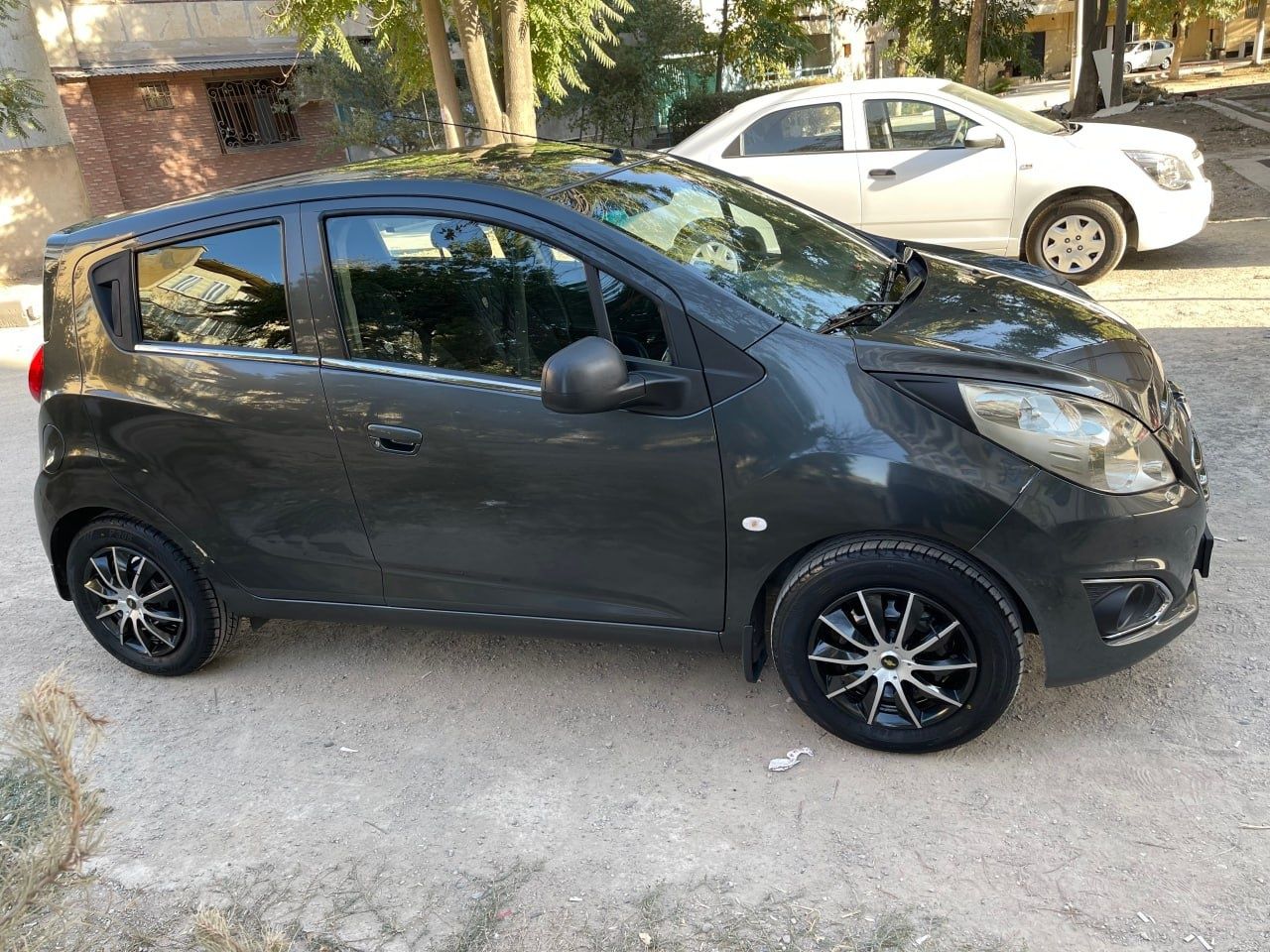 Chevrolet Spark 2019 2 позиция