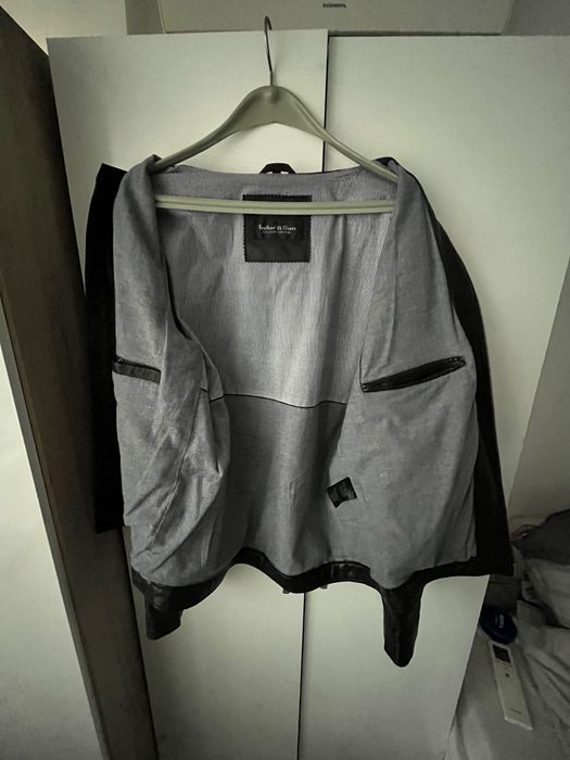 Продавам мъжко яке от естествена кожа Tailor & Son, размер 54