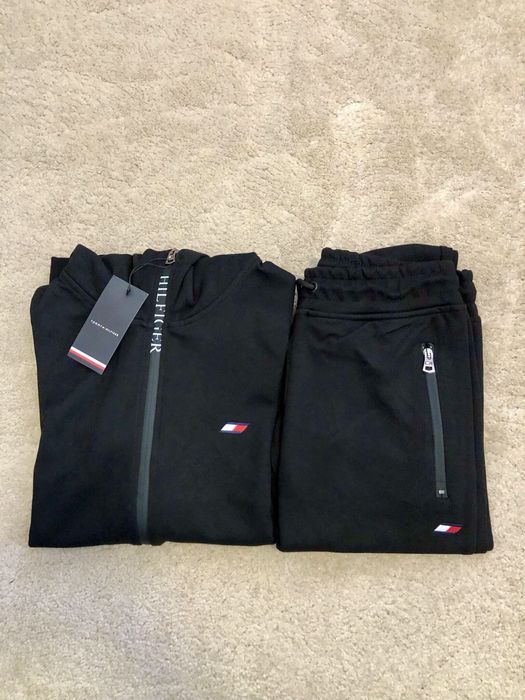 Страхотен мъжки екип,  гарантирано качество + подарък тениска