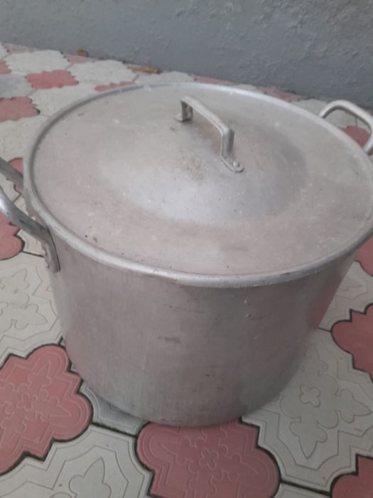 Продается Кастрюля - 40 литров