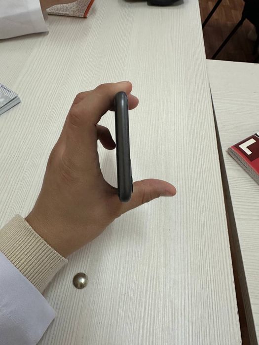 Продать Iphone 11
