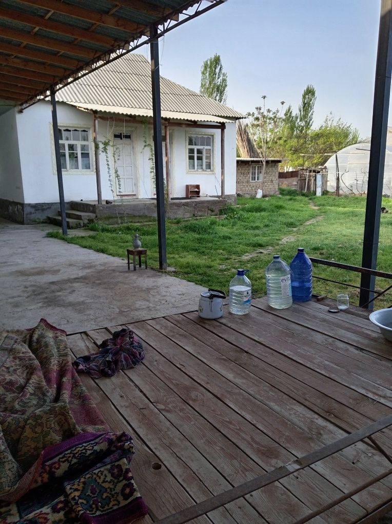 Уй сотилади нархи 55000 $