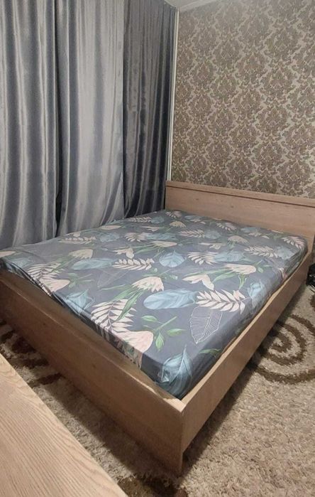 продам кровать с матрасом