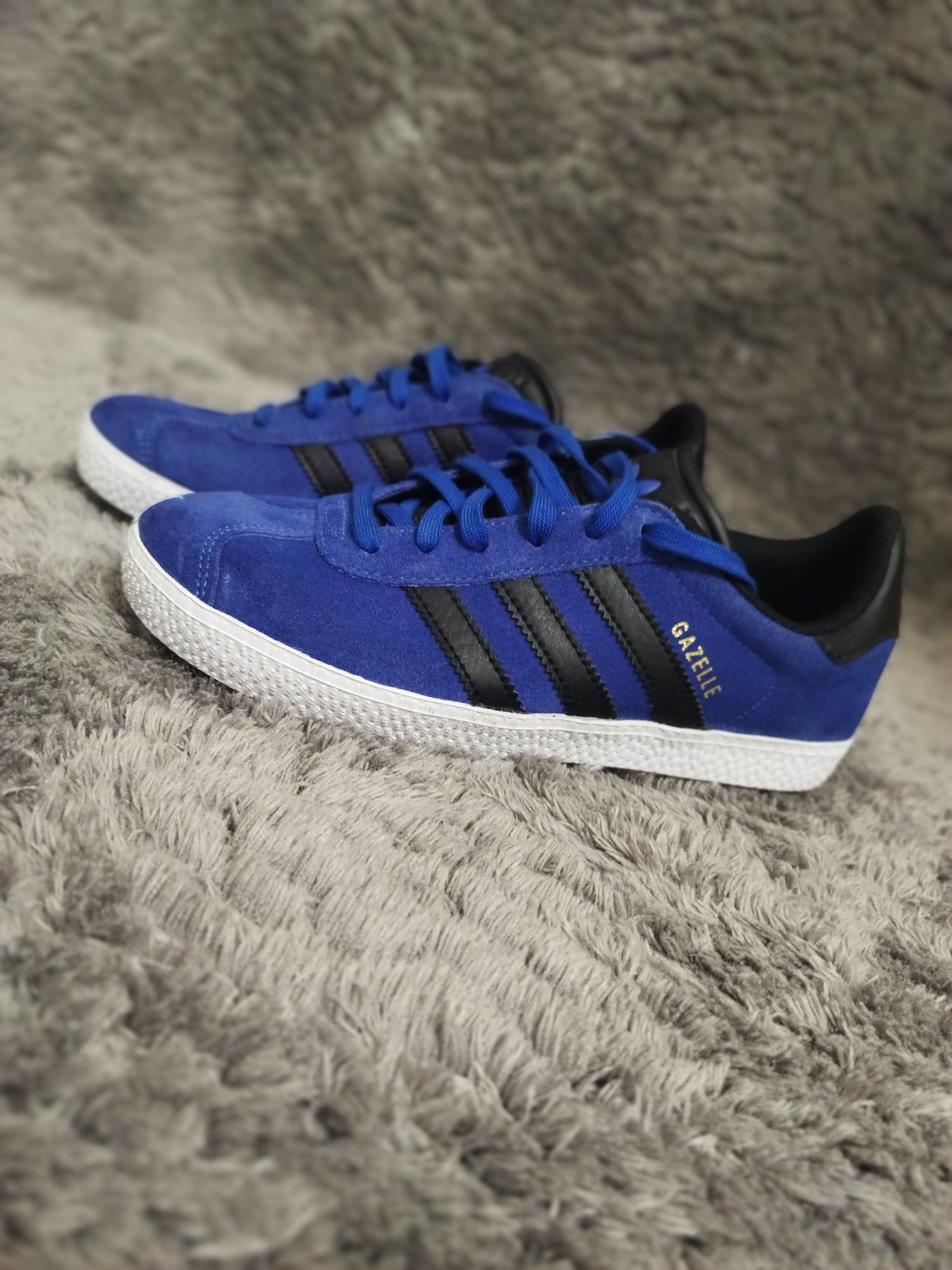 Adidas gazelle albastrii