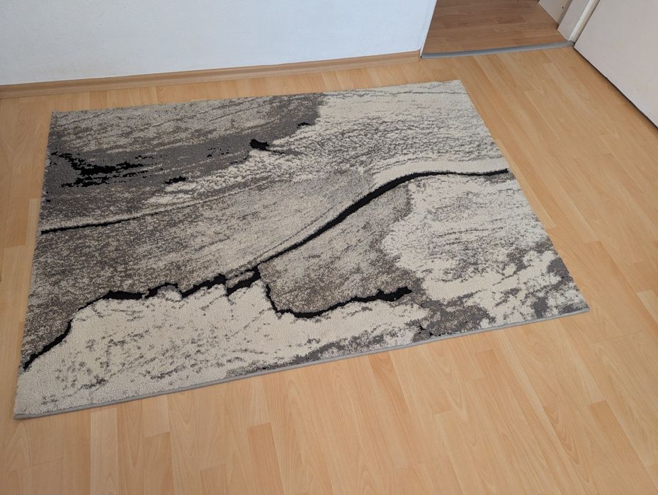 Килим 120 х 170, перфектен