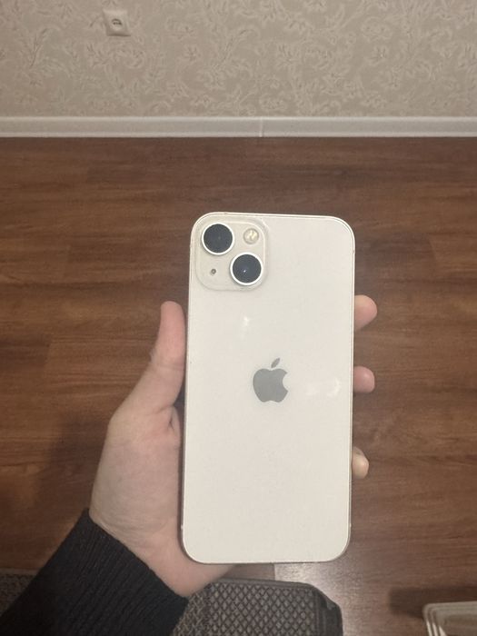 Продам айфон 13