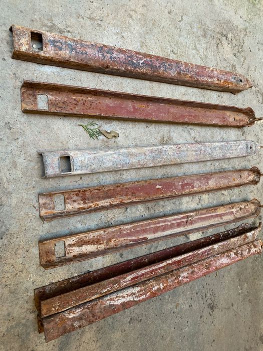 Montanti cofraje de inchiriat de 50 cm, distantiere